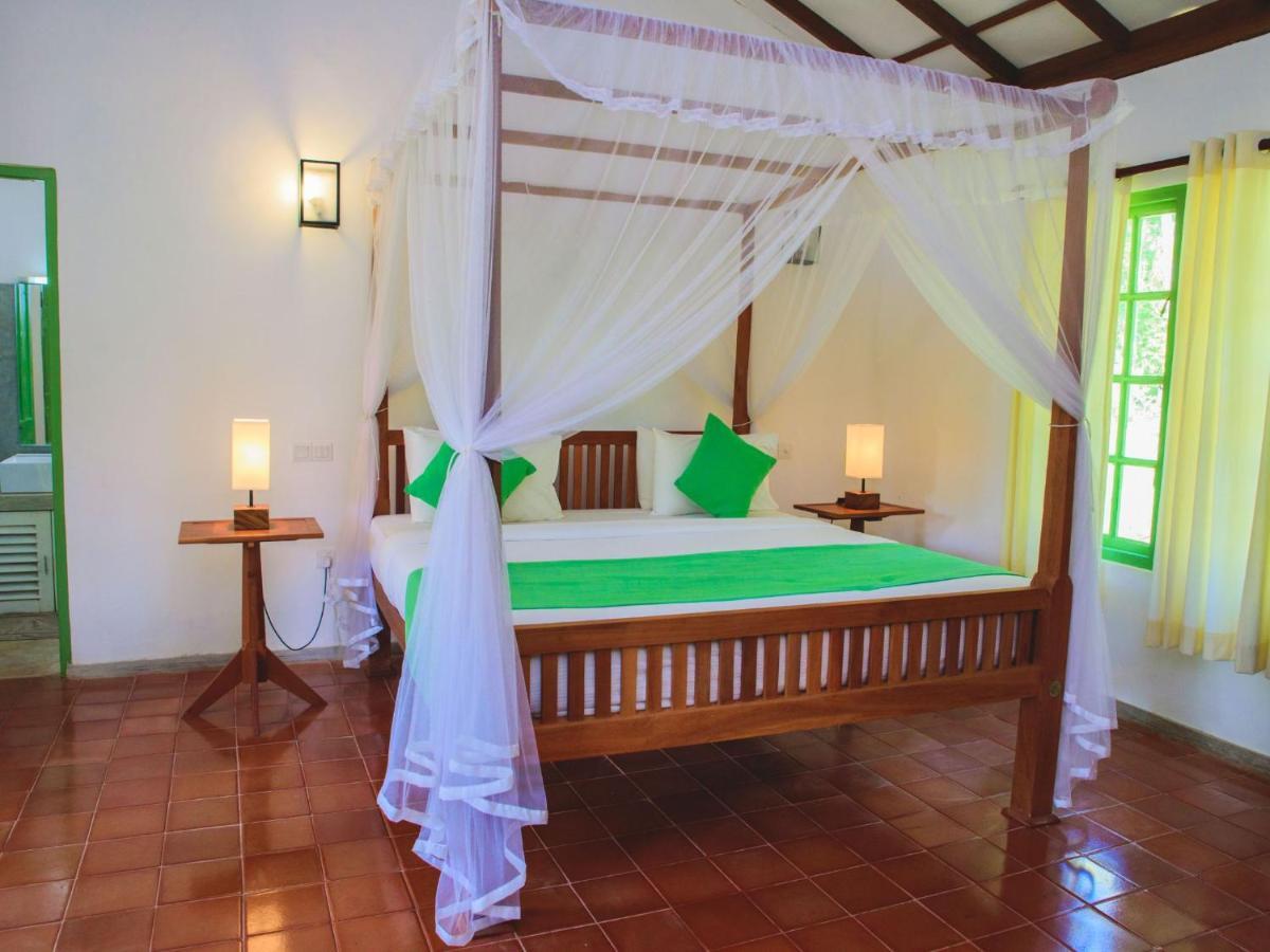 Thalpe Walawwa Heritage Villa Unawatuna Exterior foto